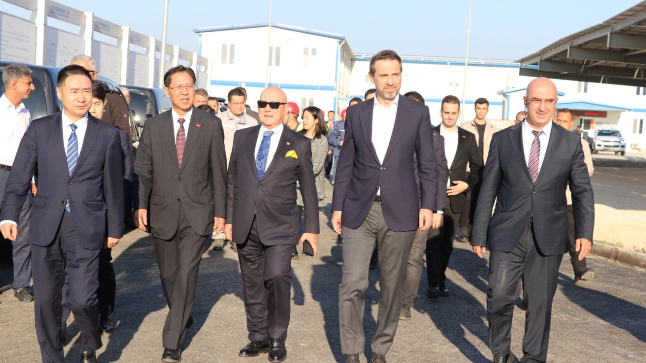 Bayraktar, EMBA Hunutlu Termik Santrali’ni ziyaret etti