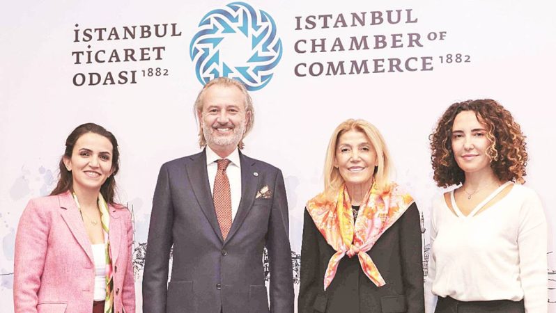 Yapı Kredi’den ‘sınırları kaldıran’ 25 kadına e- ticaret desteği