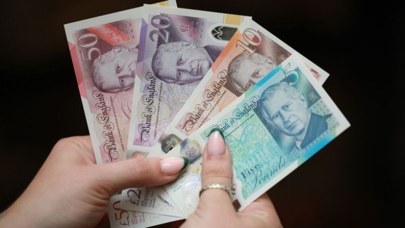 Piyasada sterlin karamsarlığı büyüyor