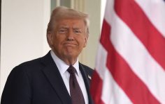 Trump, Powell’ı “hiçbir fikri olmayan bir ahmak” olarak niteledi