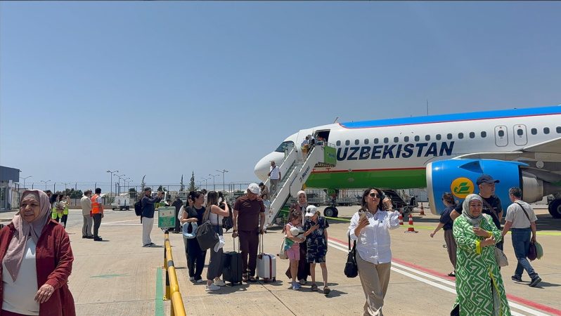 Özbekistan’dan Gazipaşa-Alanya Havalimanı’na ilk direkt uçuş gerçekleşti