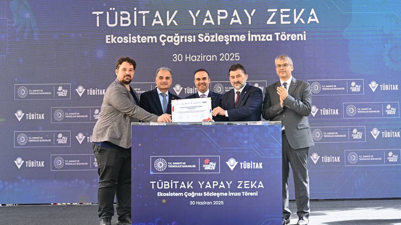 Bakan Kacır: Türkiye’nin yapay zekâ büyük dil modeli yolda