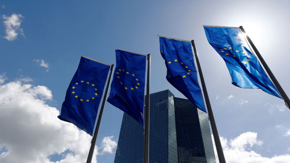 Euro Bölgesi’nde enflasyon AMB’nin hedefinde