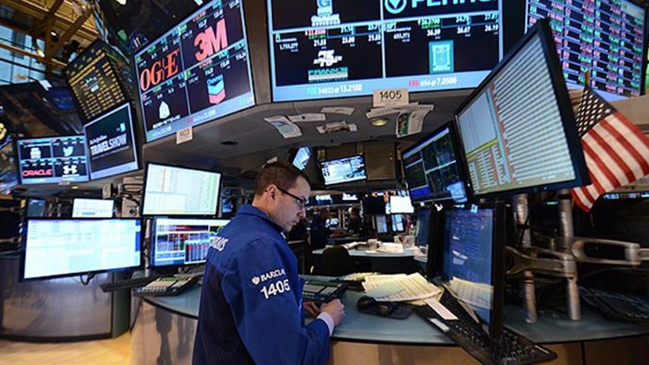 New York borsası karışık seyirle açıldı