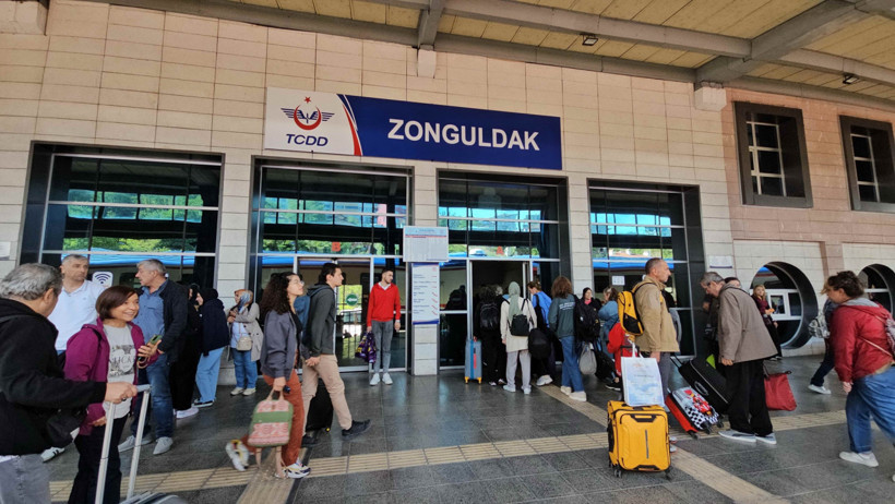 Batı Karadeniz Keşfi: Karaelmas Ekspresi'yle Yolculuk ve Kültürel Zenginlikler