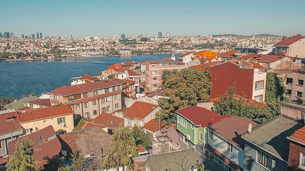 Konut Sektöründe Net Sıfır Hedefine Doğru: Fosil Yakıtları Bırakıp Elektrifikasyona Geçiş Stratejileri