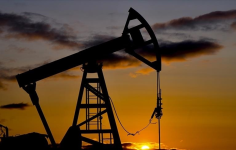 Petrol Fiyatlarında Haftanın Son İşlem Gününde Düşüş ve Piyasa Endişeleri