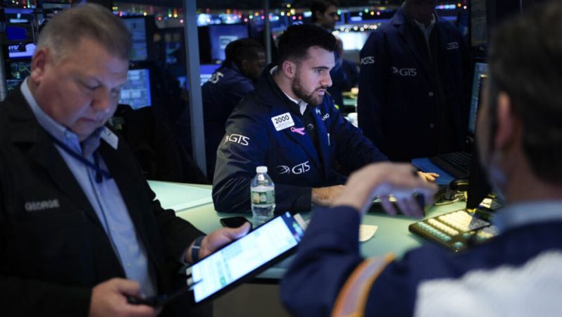 Piyasalar Gündemi: ABD Hisseleri ve Jeopolitik Gelişmelerle Dalgalanırken Altın ve Petrol Fiyatlarında Değişim