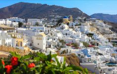 Yunanistan’da Premium Yazlık Piyasası: 2025 Analizi ve Yabancı Alıcı Eğilimleri