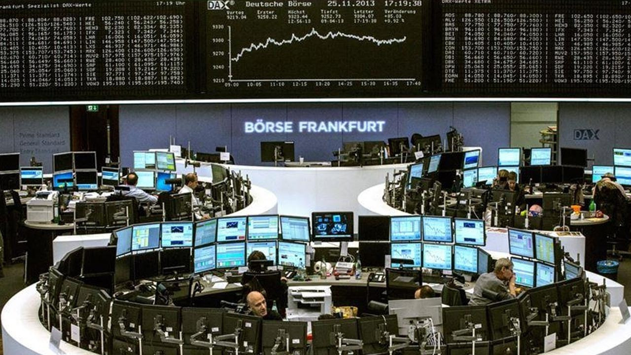 Avrupa Piyasalarında Günün Özeti: Endeksler ve Dövizde Hareketler ile AB-Yasalar Üzerine Gelişmeler