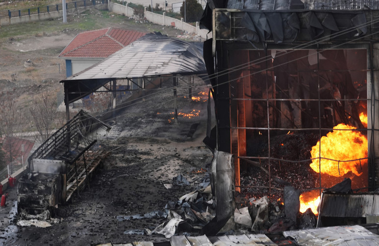Bahadır Kimya Fabrikasında Yangın Sonrası Hisse İşlemleri ve Yetkililerin Açıklamaları