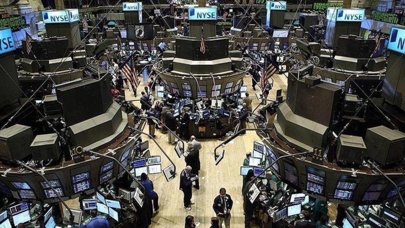 Piyasalar Fed Yakın Takipte: Endeksler Düşüşte, Hisse Haberleri Takipte