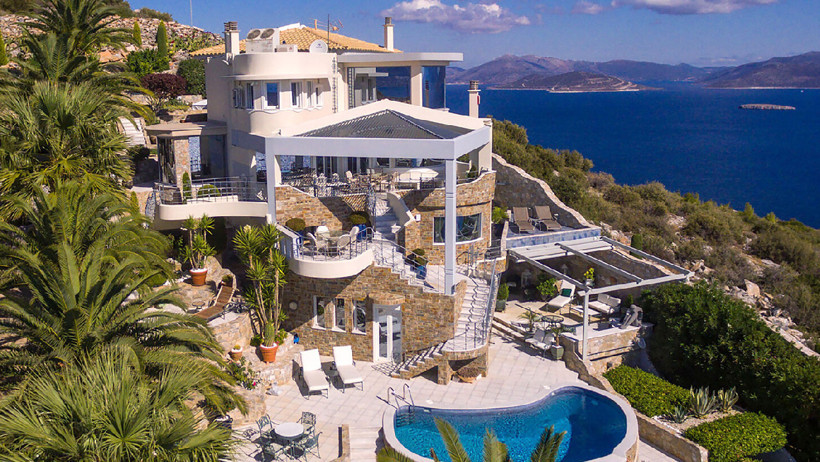 Yabancı Yatırımcılar için Yunanistan'da Gayrimenkul: Yaş, Ziyaret ve Finansman Eğilimleri 2024 Raporu