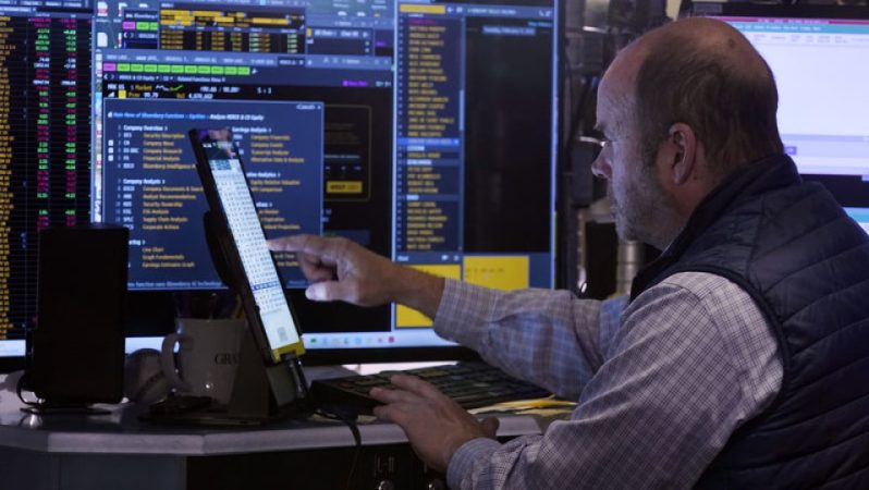 ABD Hisse Senetleri Zirvede: Faiz Politikası ve Veriler Işığında Piyasa Beklentileri