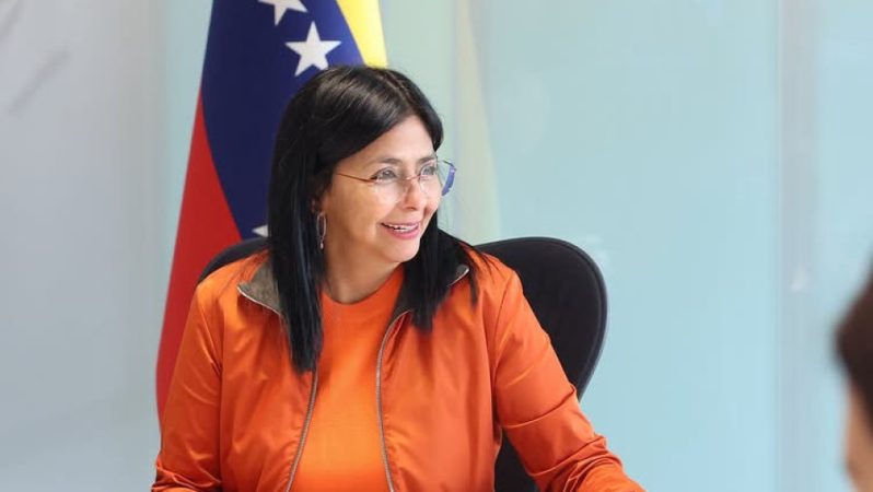 Delcy Rodríguez’in Geçici Başkanlık Devri: Venezuela’da Tarihi Anlar ve Siyasi Değişim