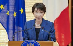 Takaiçi Başkanlık Görevine Devam Ediyor: Seçimlere Kadar Başbakanlık Yetkisini Devam Ettirme Planı