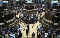 ABD Piyasaları Hafta Başında Karışık Rüzgarlar: Nükleer Görüşmeler ve Enflasyon İzleri