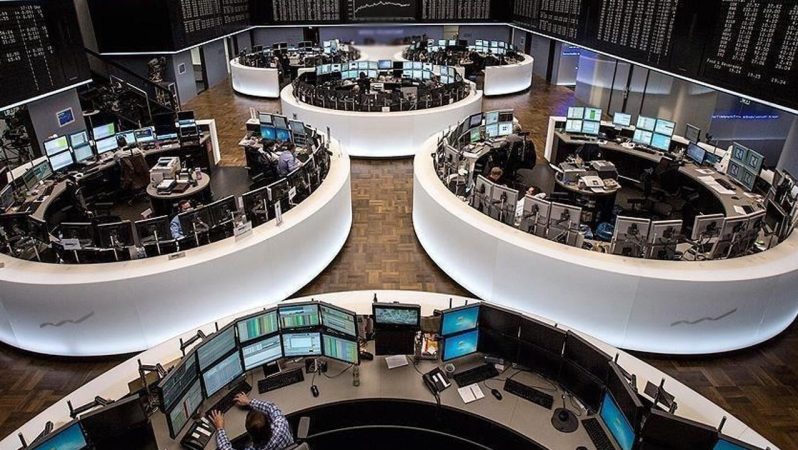 Avrupa Borsalarında Gün Sonu: SAP Sert Düşüşle Dikkat Çekti, DAX ve Diğer Endeksler Hareketli