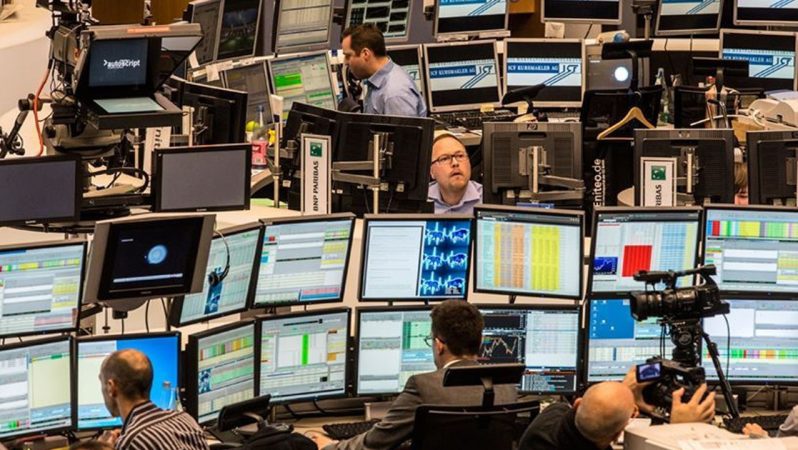 Avrupa Borsalarındaki Gün Sonu Değişimleri ve ABD Gümrük Vergi Belirsizliği