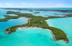 Crab Cay: Exuma Takımadaları’ndaki 250 Dönümlük Özel Ada ve 125 Milyon Dolarlık Yatırım Hikayesi