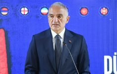 Dünya Dillerinde Türkçe: Kültürel Köprüler ve Modern Dilin İzleri