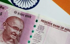 Hindistan Rupisi ve Petrol Fiyatlarındaki Dalgalanma: Piyasalarda Belirsizlik Artıyor