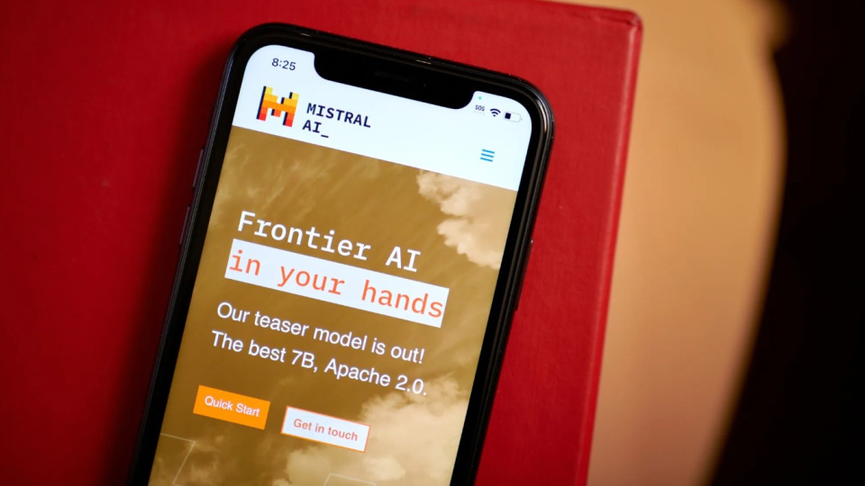 Mistral AI, Paris Çevresinde 830 Milyon Dolarlık Veri Merkezi Yatırımı ve Avrupa Genişleme Planı