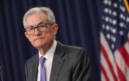 Powell: Fed’in Dengeleyici Adımları ve Enflasyon Beklentileri Üzerine Kararlı Bir Yolda