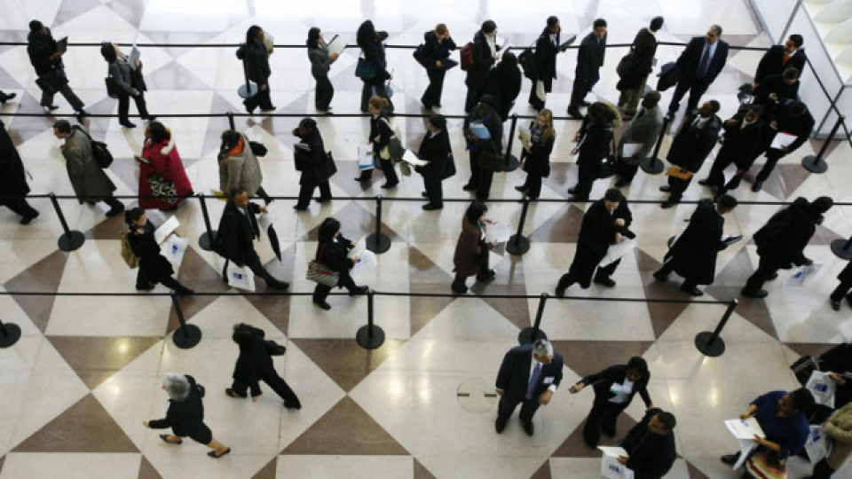Şubat JOLTS Verileri: Açık İşler Düşüşte, Yılbaşından Bu yana İstihdam Görünümü Belirsizleşiyor