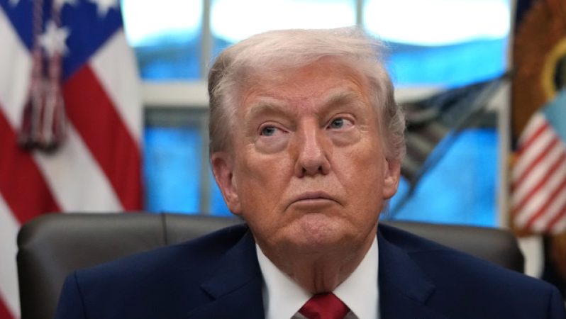 Trump Yetkili Açıkladı: Hürmüz Boğazı Kapalı Olsa Bile Amerika İran’a Yönelik Operasyonu Erteleyebilir