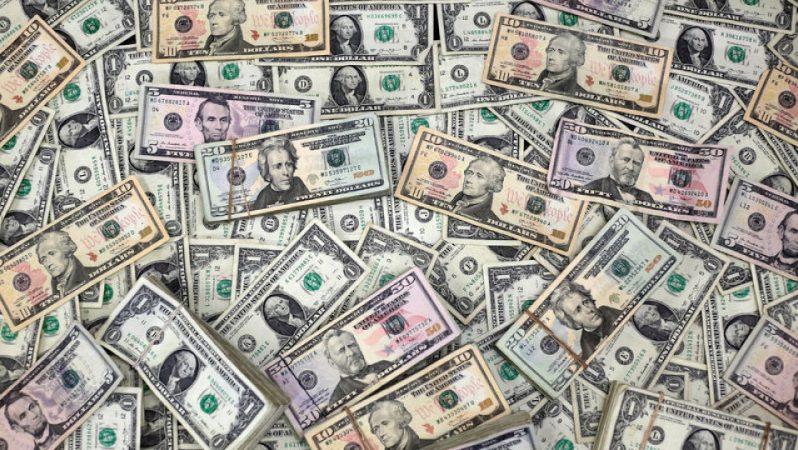 Türkiye Döviz Piyasasında İlk İşlem Günü: Sakin Bir Başlangıç ve Merkez Bankası Hamleleri