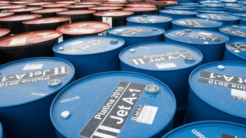 AB Havalimanları Yakıt Krizi: Jet Yakıtı Rezervlerinde Kaygı ve Avrupa Ulaşımının Tehditi