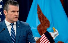 ABD Bakanı Hegseth Pentagon’da Konuştu: Basına Yüklü Eleştiriler ve Hürmüz Açıklamaları