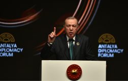 Antalya Diplomasi Forumu 2026: Erdoğan’ın Çok Yönelli Görüşmeleri ve Bölgesel İşbirliği Vurgusu