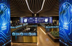 BIST 100 Endeksinde Gün Sonu Pozitif Sezgi ve Makro Verilerin Etkisi