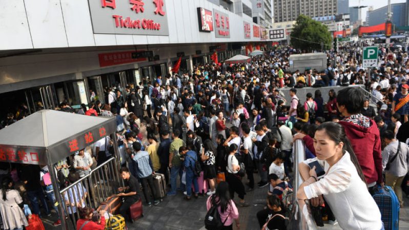 Çin Hizmet Sektörü PMI Mart Verileriyle Yeniden Dengelenme Yolunda