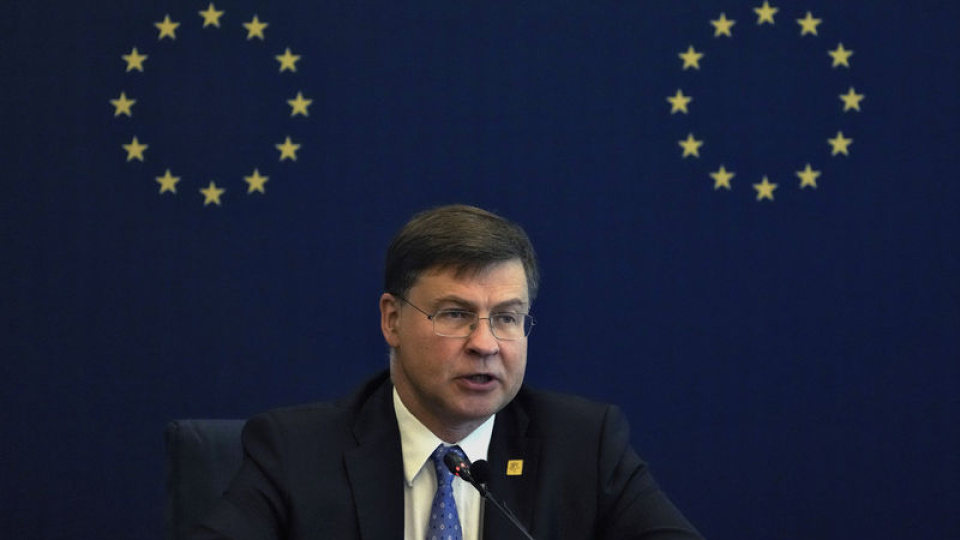 Düşen Büyüme ve Artan Enflasyon Beklentileri: AB’nin Uzun Vadeli Perspektifi ve Acil Harcama Uyarıları