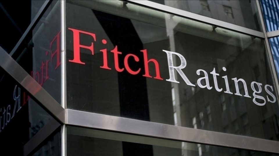 Fitch, Türkiye’nin Kredi Notunu Sabit Tutarken Görünümü Durağanlaştırdı