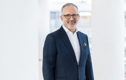 Henkel 2025 Performans Özeti ve Stratejik Görünüm: Satın Almalar, İnovasyon ve Yapay Zeka Odaklı Dönüşüm