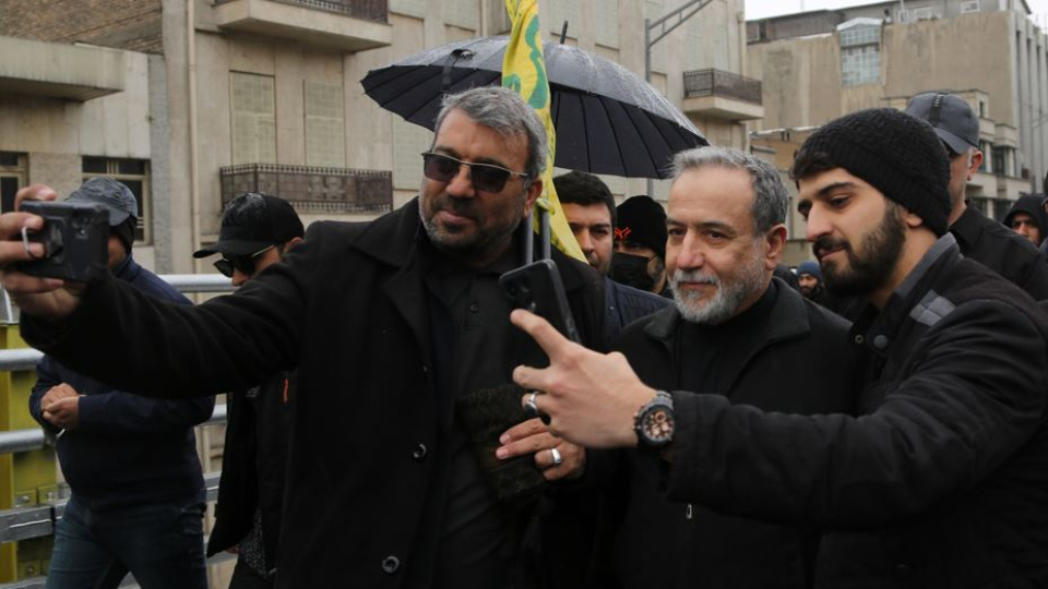 Hürmüz Boğazı ve Bölgesel Yansımalar: İran’ın Pozisyonu ve Diplomasideki Güncel Gelişmeler