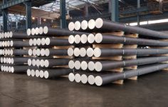 LME Alüminyumda Artan Baskı ve Piyasa Dinamikleri: Enerji ve Jeopolitik Gerginliklerin Etkisi