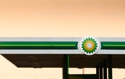 Meg O’Neill Dönemiyle BP: İlk Yol Gösterici Rapor ve Piyasa Tepkileri