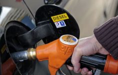 Öncü Güven Endeksi Düşüşü ve Enflasyon Beklentileri: Nisan Verileri Değerlendirmesi