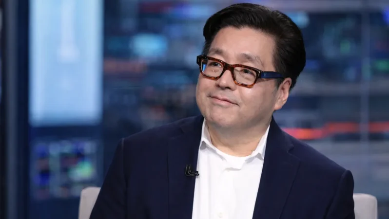 Tom Lee’nin Piyasa Öngörüsü: Savaş ve Enflasyonla Mücadelede Yeni Dinamikler