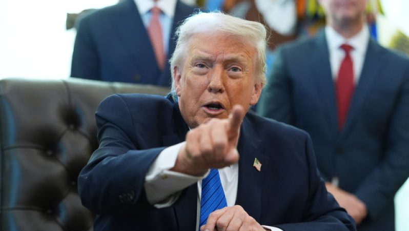 Trump’tan Hürmüz Boğazı İçin Abluka ve Geniş Harekât Uyarısı