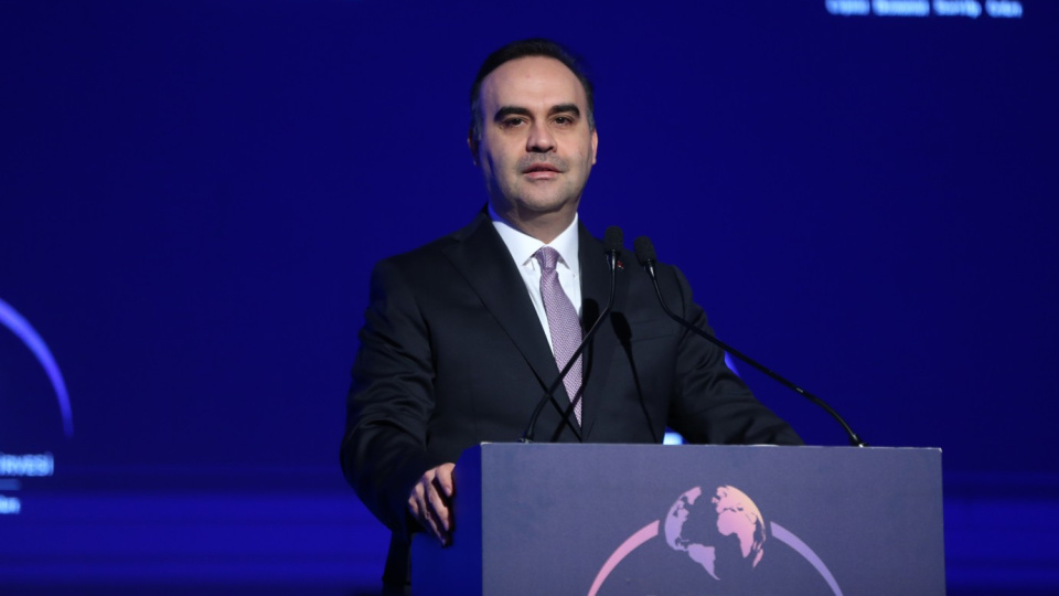 Türk Savunma Sanayisi: Küresel Rekabetin Önemli Oyuncusu, AR-GE ve Sanayi Entegrasyonu ile Yükseliş