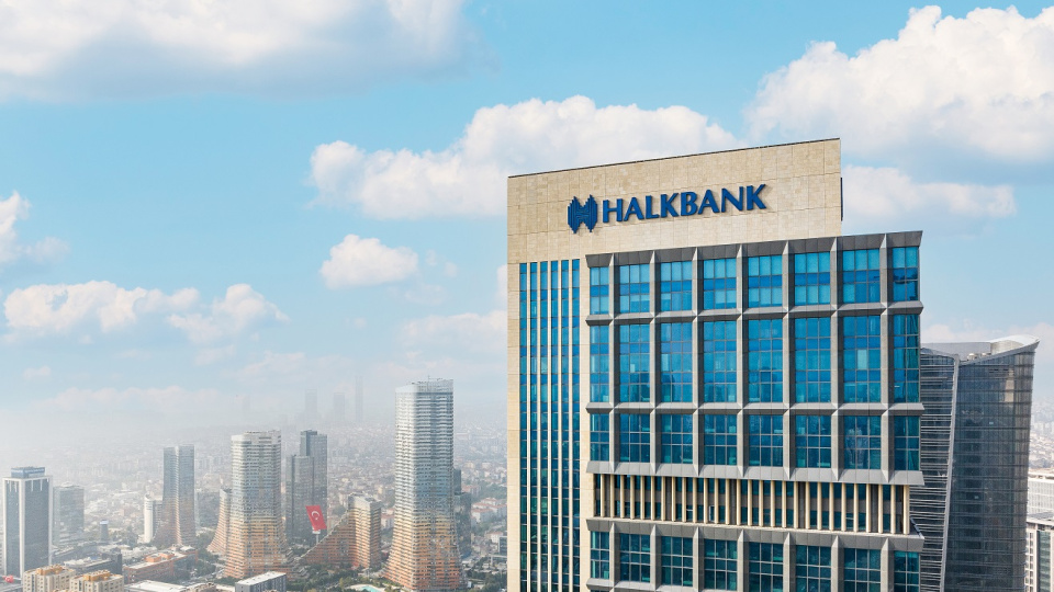 Halkbank: Esnaf ve KOBİ’lerin Güçlü Destekçisi, Kadın ve Genç Girişimcilik İçin Yeni Ufuklar
