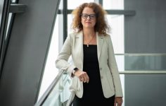 İran Savaşının Enflasyon Üzerindeki Potansiyel Etkisi ve ECB Perspektifi: Şahin Mesajlar ve Piyasa Beklentileri