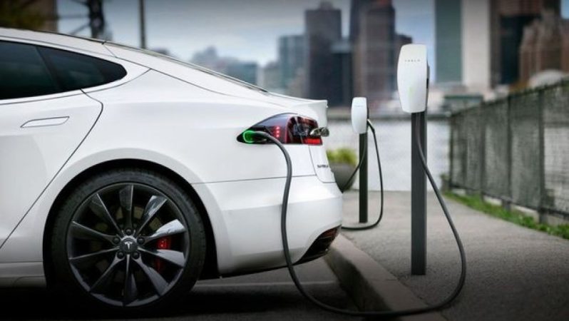 Küresel Elektrikli Araç Görünümü 2025: Satışlar Büyümeye Devam Ediyor