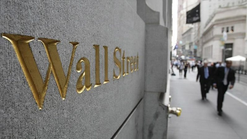 Oynaklık Düşüşünün Uzun Takipleri ve Uzun Vadeli Fırsatlar: S&P 500 ve Arkasındaki Dinamikler